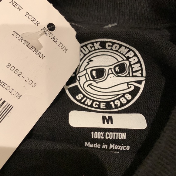 NY aquarium, Brooklyn, NY t-shirt - Picture 3 of 3